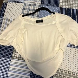 Good quality, very stretchy crop top white size large